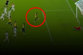 fenerbahceli-valencia-903te-attigi-golle-ekvadoru-kurtardi-DUbW3xyF.jpg