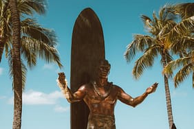 Efsane-Federer8217e-Basel8217de-Olumsuz-Onur-Kort-Adi-Degisiyor-featured