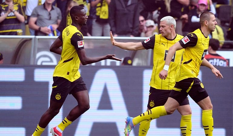 Borussia Dortmund, Şampiyonlar Ligi biletini kapmayı başardı